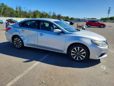 1N4AL3APXHC119389 — 2017 Nissan Altima, zdjęcie 4 z Copart 21.09.2026, Tył