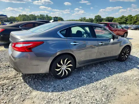 1N4AL3AP9HN313951 — 2017 Nissan Altima, photo 3 from Copart 01.10.2026, Front end