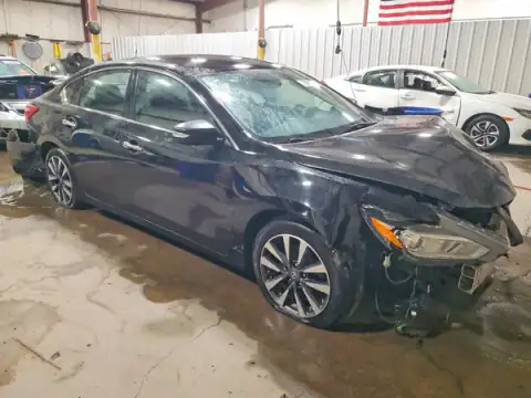 1N4AL3AP5HC201398 — 2017 Nissan Altima, zdjęcie 4 z Copart 25.09.2026, Przód