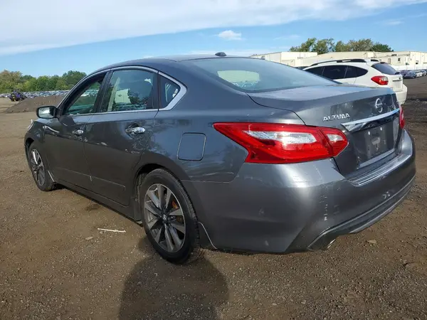 1N4AL3AP7HC126736 — 2017 Nissan Altima, zdjęcie 2 z Copart, Przód