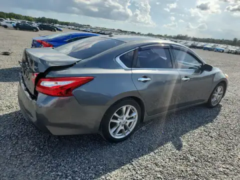 1N4AL3AP5HC154101 — 2017 Nissan Altima, foto 3 de Copart 29.09.2026, Parte trasera