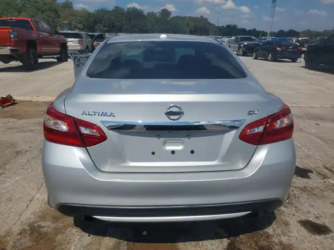 1N4AL3APXHC475244 — 2017 Nissan Altima, foto 6 de Copart, Parte delantera