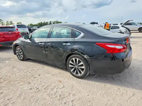 1N4AL3AP9HC252791 — 2017 Nissan Altima, photo 2 from Copart, Front end