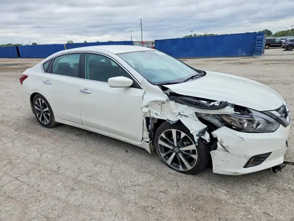 1N4AL3APXHC148293 — 2017 Nissan Altima, zdjęcie 4 z Copart, Przód
