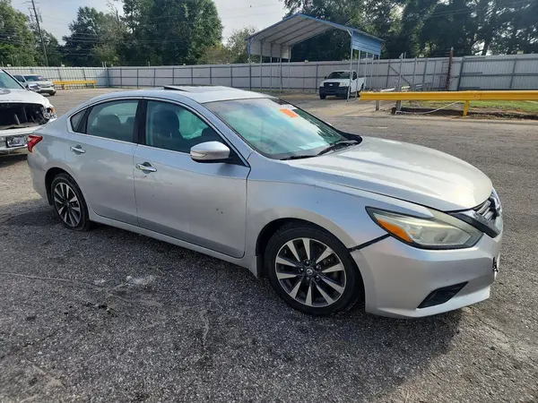 1N4AL3APXHC214745 — 2017 Nissan Altima, фото 4 с аукциона Copart, Передняя часть