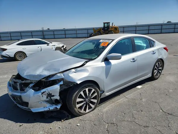 1N4AL3AP2HC140835 Nissan Altima 2017 — uszkodzenie Przód, zdjęcie przed naprawą