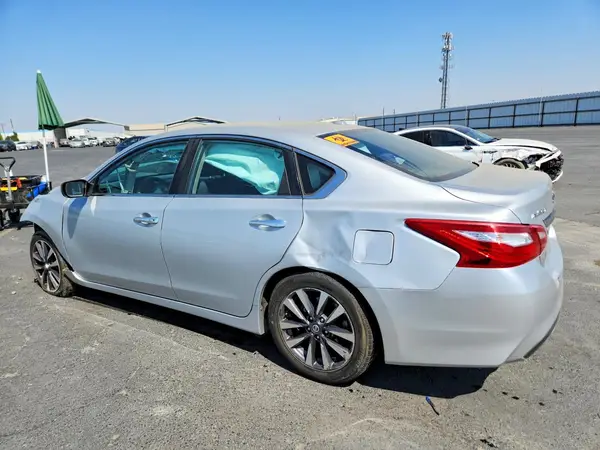 1N4AL3AP2HC140835 — 2017 Nissan Altima, zdjęcie 2 z Copart, Przód