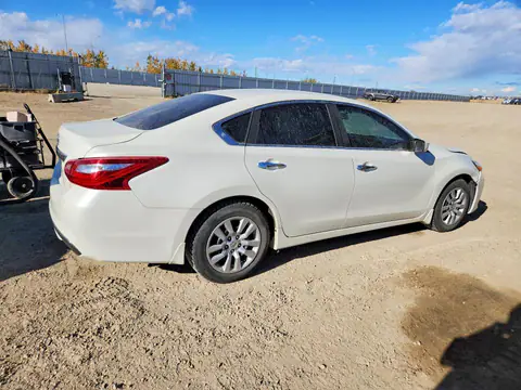 1N4AL3APXHC285458 — 2017 Nissan Altima, zdjęcie 3 z Copart 15.10.2026, Przód