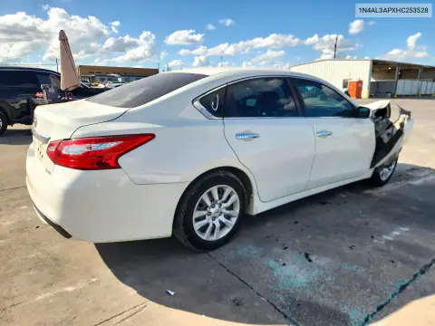 1N4AL3APXHC253528 — 2017 Nissan Altima, photo 3 from Copart, Front end