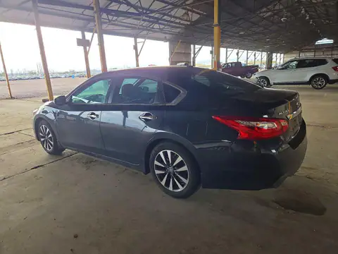 1N4AL3AP6HC260489 — 2017 Nissan Altima, foto 2 de Copart 26.10.2026, Parte trasera