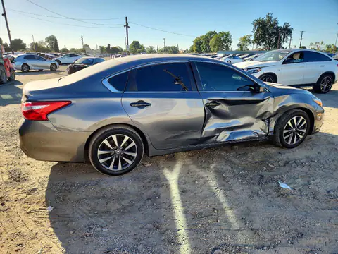1N4AL3AP7HC286860 — 2017 Nissan Altima, photo 3 from Copart 22.10.2026, Side