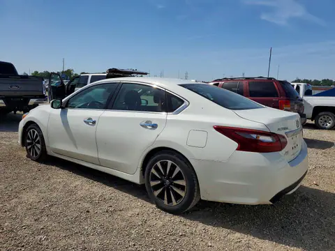 1N4AL3AP6JC196444 — 2018 Nissan Altima, ფოტო 2, Copart 28.10.2026, წინა ნაწილი