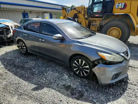 1N4AL3AP5JC215761 — 2018 Nissan Altima, фото 4 с аукциона Copart 22.09.2026, ПЕРЕДНЯЯ ЧАСТЬ