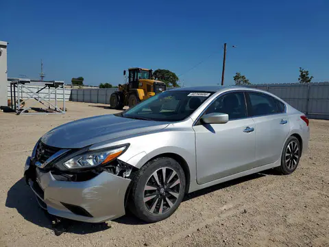 1N4AL3AP0JC264527 — 2018 Nissan Altima, Передняя часть (Front End), фото до ремонта