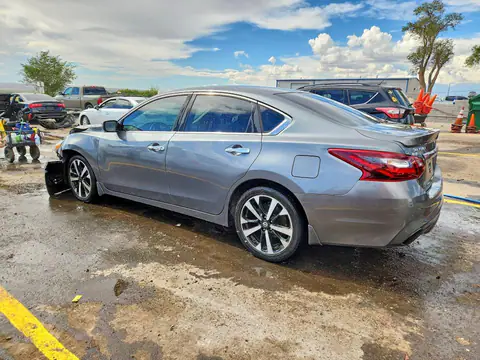 1N4AL3AP6JC119640 — 2018 Nissan Altima, photo 2 from Copart 15.10.2026, Front end