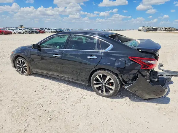 1N4AL3AP7JC121641 — 2018 Nissan Altima, фото 2 с аукциона Copart, Задняя часть