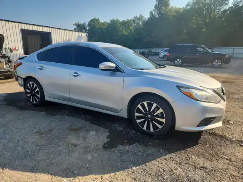 1N4AL3APXJC283103 — 2018 Nissan Altima, фото 4 с аукциона Copart, ЗАДНЯЯ ЧАСТЬ