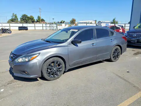 1N4AL3AP4JC244507 — 2018 Nissan Altima, Bok (Side), zdjęć przed naprawą