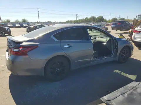 1N4AL3AP4JC244507 — 2018 Nissan Altima, zdjęcie 3 z Copart 15.10.2026, Bok