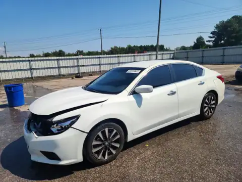 1N4AL3AP0JC140676 — 2018 Nissan Altima, Przód (Front End), zdjęć przed naprawą