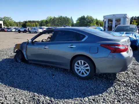 1N4AL3AP0JC149250 — 2018 Nissan Altima, фото 2 с аукциона Copart, Пожар