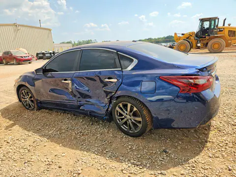 1N4AL3AP1JC141206 — 2018 Nissan Altima, фото 2 з Copart 21.10.2026, Бокова частина