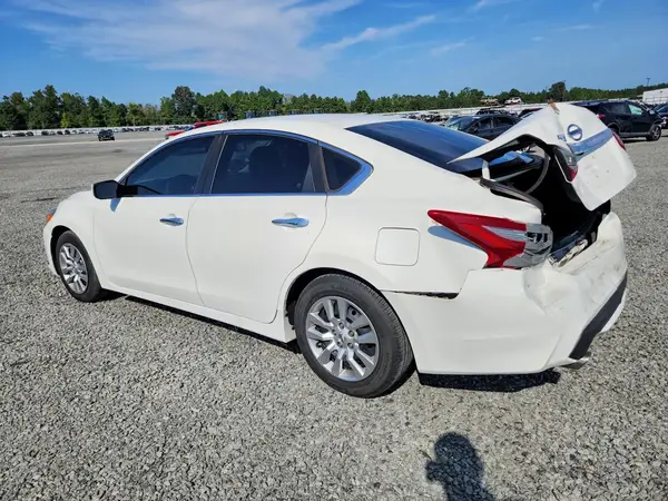 1N4AL3AP4JC119006 — 2018 Nissan Altima, photo 2 from Copart 19.10.2026, Rear end