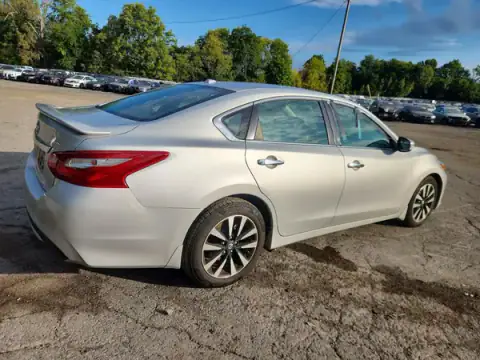 1N4AL3AP7JC186974 — 2018 Nissan Altima, foto 3 de Copart 24.09.2026, Inundación