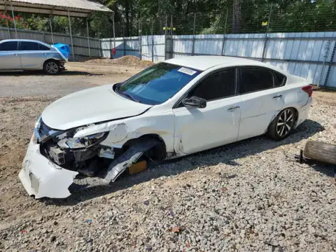 1N4AL3AP2JC138248 Nissan Altima 2018 — Front end damage, before-repair photo