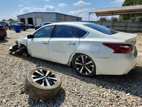 1N4AL3AP2JC138248 — 2018 Nissan Altima, zdjęcie 2 z Copart 09.10.2026, Przód