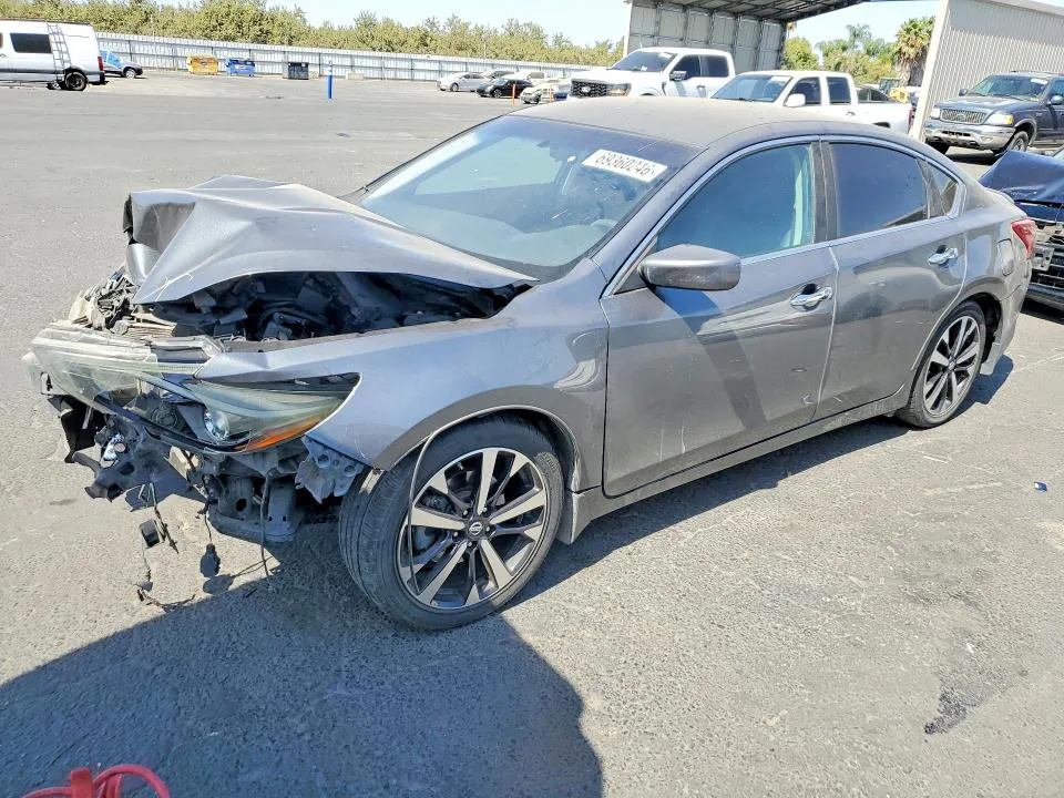 2018 Nissan Altima VIN 1N4AL3AP8JC129263 фото 1
