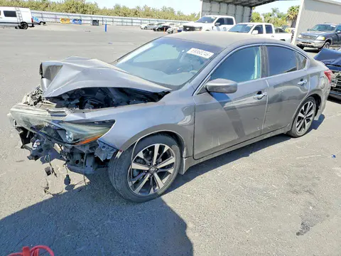 2018 Nissan Altima VIN 1N4AL3AP8JC129263 фото 1
