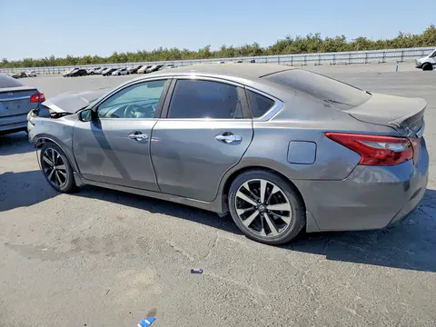 2018 Nissan Altima VIN 1N4AL3AP8JC129263 фото 2