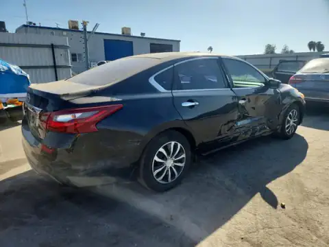 1N4AL3AP9JC246558 — 2018 Nissan Altima, foto 3 de Copart, Lateral