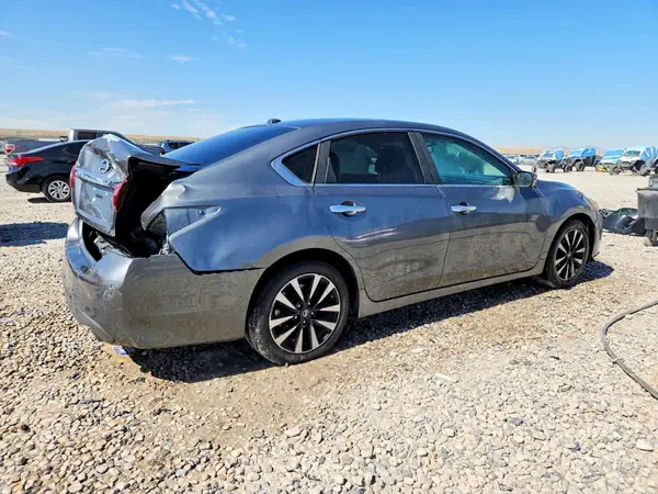 1N4AL3AP6JC173732 — 2018 Nissan Altima, photo 3 from Copart, Rear end