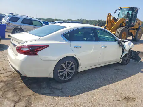 2018 NISSAN ALTIMA VIN 1N4AL3AP0JC290884 фото 3