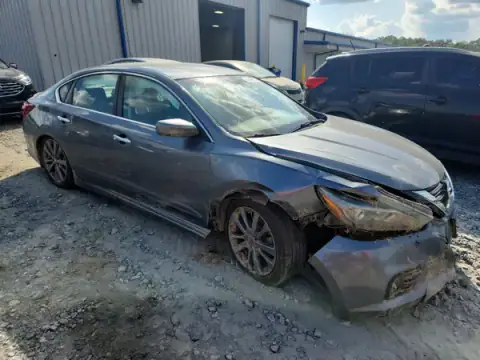 1N4AL3APXJC238727 — 2018 Nissan Altima, фото 4 з Copart, Передня частина