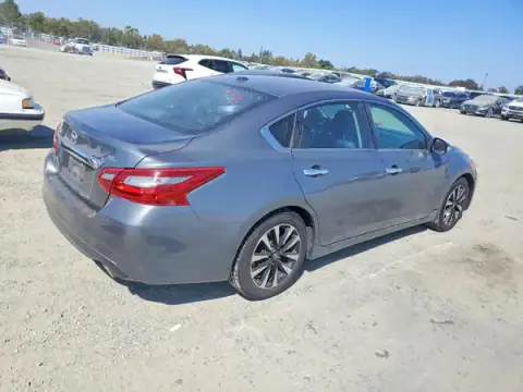 1N4AL3AP8JC172307 — 2018 Nissan Altima, фото 3 з Copart 24.09.2026, Механічні пошкодження