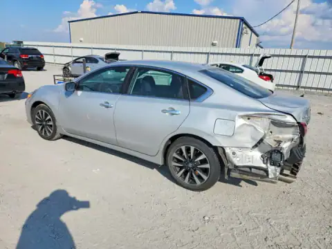 1N4AL3APXJC203217 — 2018 Nissan Altima, фото 2 з Copart, Задня частина