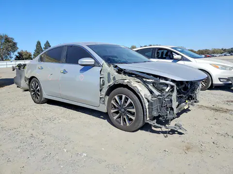 2018 Nissan Altima VIN 1N4AL3AP7JC213090 фото 4