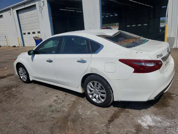 1N4AL3AP7JC299968 — 2018 Nissan Altima, zdjęcie 2 z Copart, Dach