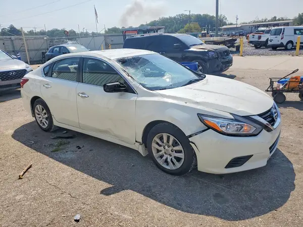 1N4AL3AP7JC299968 — 2018 Nissan Altima, zdjęcie 4 z Copart, Dach