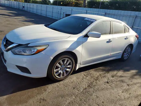 1N4AL3AP6JC224128 — 2018 Nissan Altima, Lateral (Side), fotos antes de reparar