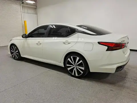 1N4BL4CV2LC200305 — 2020 Nissan Altima, photo 2 from Copart 17.09.2026, Normal wear