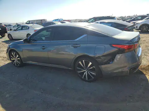 1N4BL4CV4MN330561 — 2021 Nissan Altima, photo 2 from Copart 20.10.2026, Rear end