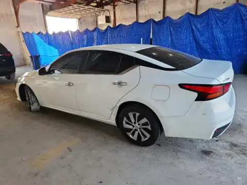 1N4BL4BV5MN364686 — 2021 Nissan Altima, фото 2 с аукциона Copart, ПЕРЕДНЯЯ ЧАСТЬ