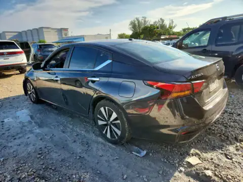 1N4BL4DV6MN375547 — 2021 Nissan Altima, foto 2 de Copart, Lateral