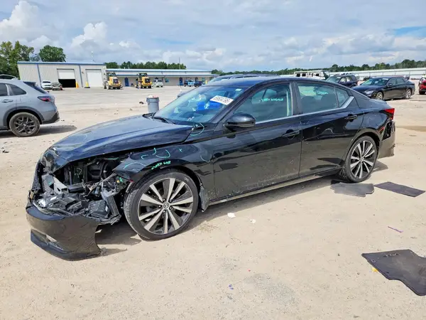 1N4BL4CV9MN401656 Nissan Altima 2021 — повреждение Передняя часть, фото до ремонта