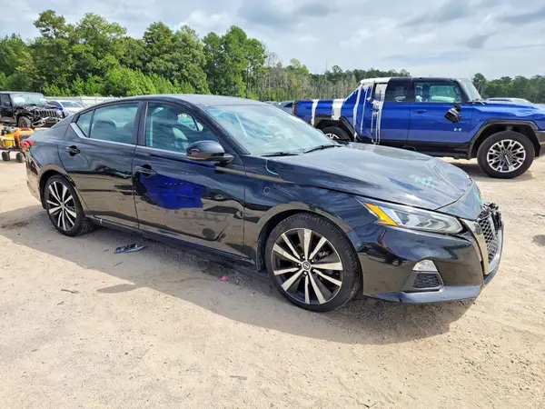 1N4BL4CV9MN401656 — 2021 Nissan Altima, фото 4 с аукциона Copart, Передняя часть