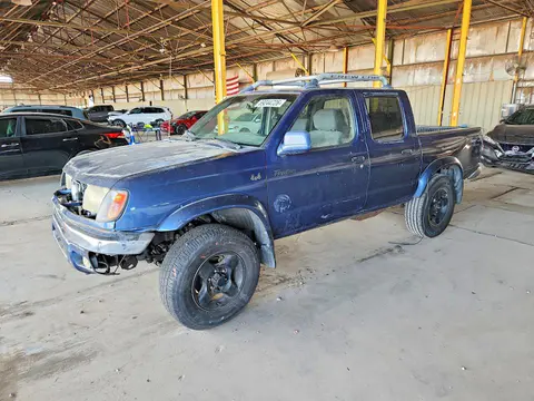 1N6ED27Y2YC360105 — 2000 Nissan Frontier, Front end (Front End), before-repair photos